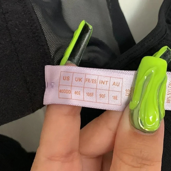 Savage X Fenty Gathered Ruched Mesh Bra - Picture 5 of 6